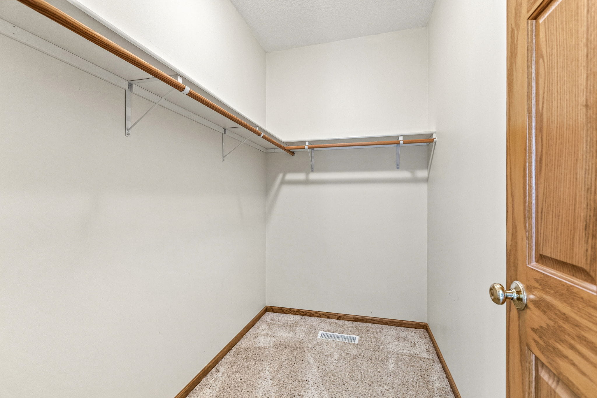 Primary suite walk-in closet